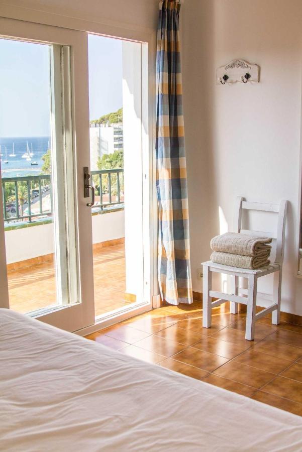 Apartamentos Encanto Del Mar Cala Galdana  Exteriör bild